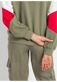 Bluza z kapturem bonprix oliwkowo-czerwono-biel wełny. Typ kołnierza: kaptur. Kolor: zielony. Materiał: wełna #6