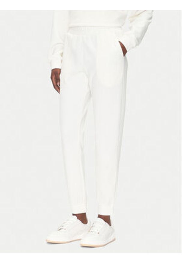 EA7 Emporio Armani Dres 7W000125 AF12501 U0005 Biały Regular Fit. Kolor: biały. Materiał: syntetyk