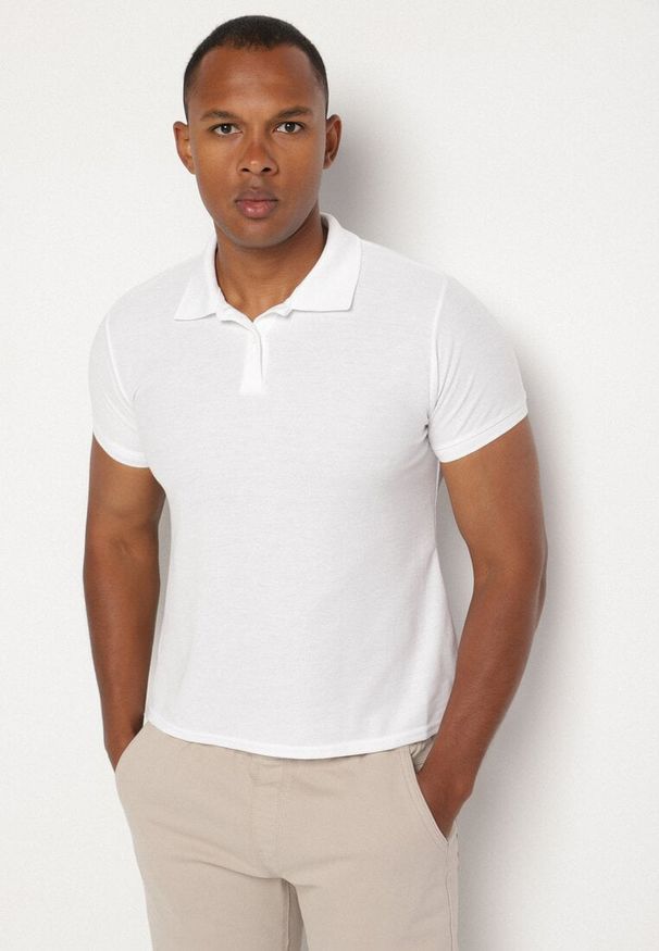 Born2be - Biały T-shirt Polo z Bawełną Fodelira. Okazja: na co dzień. Typ kołnierza: polo. Kolor: biały. Materiał: bawełna. Styl: klasyczny, casual, elegancki