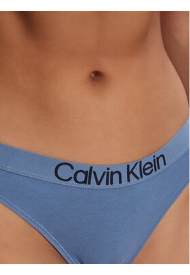 Calvin Klein Underwear Stringi LV00QD5292 Niebieski. Kolor: niebieski. Materiał: bawełna