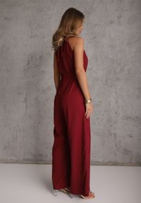 Renee - Bordowy Elegancki Kombinezon z Górą Halter Ozdobioną Różą 3D Dephousa. Kolor: czerwony. Wzór: aplikacja. Styl: elegancki #5