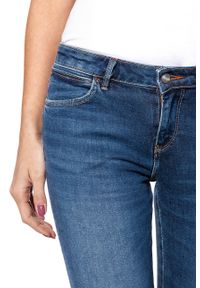 Wrangler - WRANGLER SKINNY SHADOW LIGHT W28KQB14E. Wzór: aplikacja