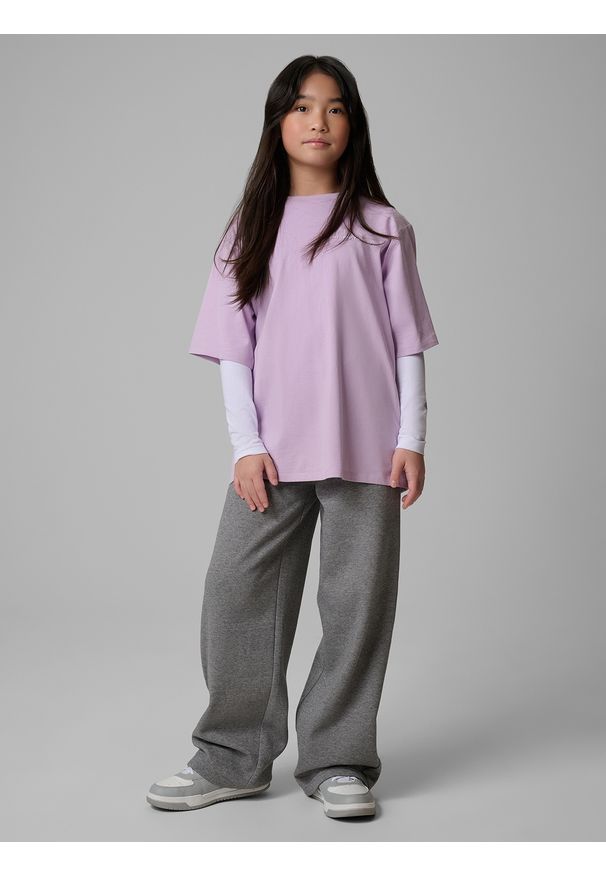 4f - 4F T-shirt loose z nadrukiem dziewczęcy - fioletowy 158/164 (12-14 lat). Okazja: na spacer, na co dzień, na uczelnię. Kolor: fioletowy. Materiał: dzianina, bawełna, skóra, materiał. Wzór: nadruk. Sezon: lato. Styl: casual