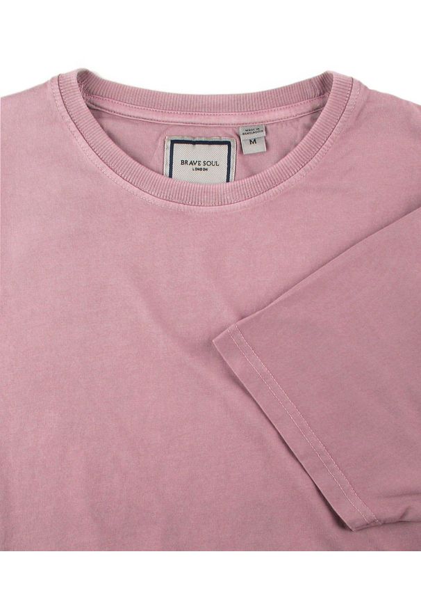 Męski T-Shirt -Brave Soul- Delikatny Efekt Sprania Tkaniny - Róż. Okazja: na co dzień. Kolor: różowy. Materiał: bawełna. Sezon: wiosna, lato. Styl: casual