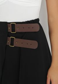 Born2be - Czarna Kopertowa Spódnica Midi z Gumką w Pasie i Ozdobnymi Paskami Melirine. Okazja: na co dzień. Kolor: czarny. Wzór: paski. Styl: casual #5