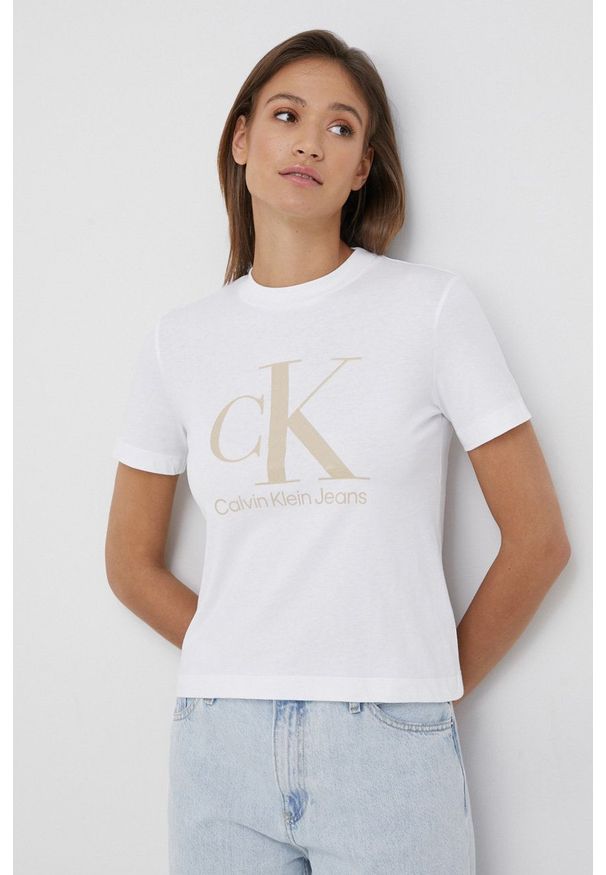 Calvin Klein Jeans t-shirt bawełniany J20J218264.PPYY kolor biały. Kolor: biały. Materiał: bawełna. Długość rękawa: krótki rękaw. Długość: krótkie. Wzór: nadruk