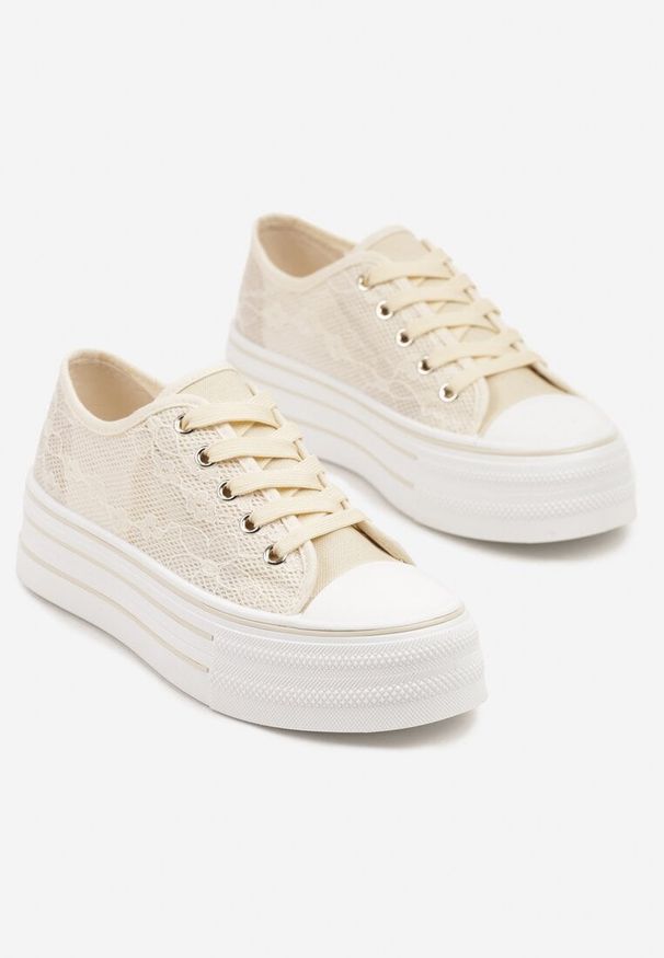 Renee - Beżowe Koronkowe Trampki Vices na Podwójnej Podeszwie Telosira. Okazja: na co dzień. Kolor: beżowy. Materiał: koronka. Szerokość cholewki: normalna. Styl: casual, elegancki