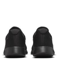 Buty Nike Tanjun M DJ6258-001 czarne. Okazja: na co dzień. Kolor: czarny. Materiał: materiał. Szerokość cholewki: normalna. Model: Nike Tanjun