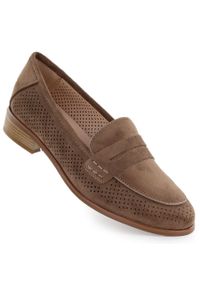 POTOCKI - Półbuty zamszowe lordsy ażurowe brązowe Potocki SZ12585. Kolor: brązowy. Materiał: zamsz, nubuk. Wzór: ażurowy. Obcas: na obcasie. Wysokość obcasa: średni #1