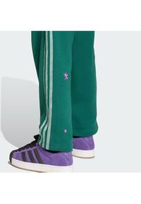 Adidas - adidas Spodnie dresowe Minecraft KE2759 Zielony Loose Fit. Kolor: zielony. Materiał: bawełna #3