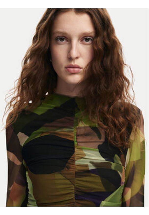 Desigual Sukienka codzienna Camouflage Lacroix 24WWVK36 Zielony Slim Fit. Okazja: na co dzień. Kolor: zielony. Materiał: syntetyk. Typ sukienki: proste. Styl: casual