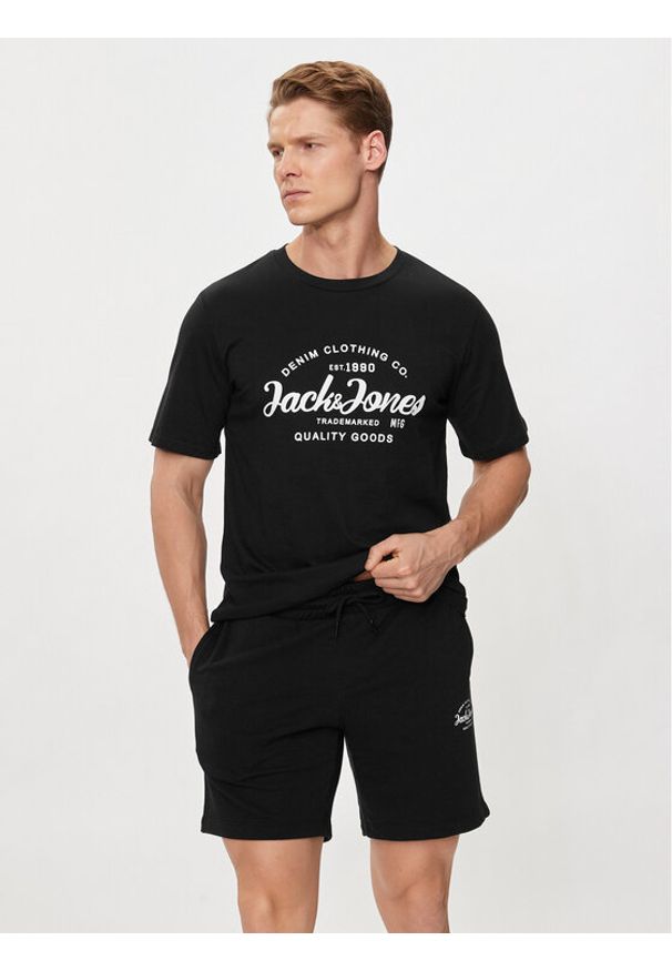 Jack & Jones - Jack&Jones Komplet t-shirt i spodenki Forest 12256951 Czarny Standard Fit. Kolor: czarny. Materiał: bawełna, syntetyk
