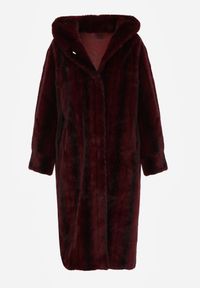 Born2be - Bordowy Płaszcz Futerko w Pionowy Wzór z Kapturem Cahroris. Typ kołnierza: kaptur. Kolor: czerwony. Materiał: futro. Styl: klasyczny, elegancki #3