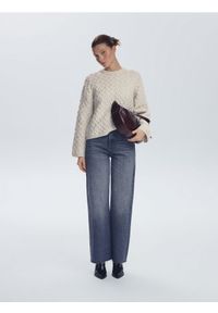 Reserved - Strukturalny sweter - beżowy. Kolor: beżowy. Materiał: dzianina, wełna #1