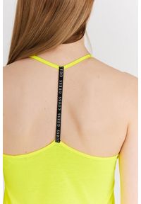 Guess - GUESS Żółta damska neonowa sukienka z trójkątnym logo na ramiączka, Rozmiar XS. Kolor: żółty. Materiał: poliester. Długość rękawa: na ramiączkach. Wzór: nadruk #4