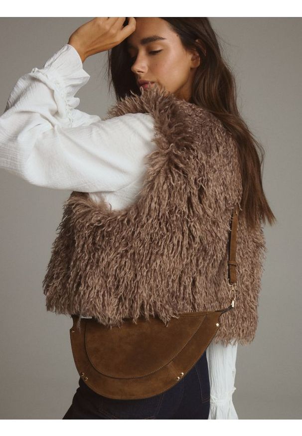 Reserved - Torebka z imitacji zamszu - brązowy. Kolor: brązowy. Materiał: zamszowe