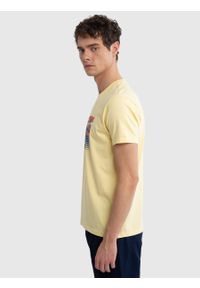 Big-Star - Koszulka męska bawełniana z dużym nadrukiem żółta Alexander 200. Okazja: na co dzień. Kolor: żółty. Materiał: bawełna. Wzór: nadruk. Sezon: lato. Styl: retro, casual, elegancki, wakacyjny #3