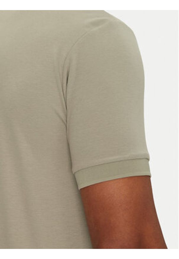 EA7 Emporio Armani Polo 7M000300 AF13739 U8058 Szary Regular Fit. Typ kołnierza: polo. Kolor: szary. Materiał: wiskoza