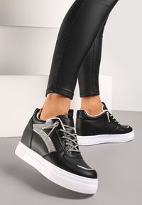 Born2be - Czarne Sneakersy Veradisa. Zapięcie: sznurówki. Kolor: czarny. Materiał: skóra ekologiczna. Wzór: gładki, aplikacja. Obcas: na koturnie #1