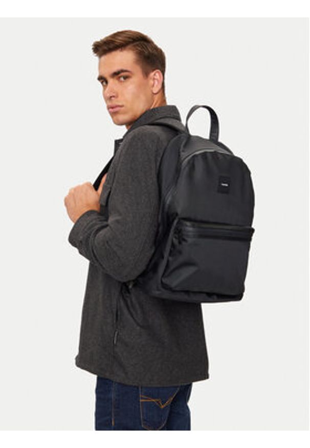 Calvin Klein Plecak Essential K50K512225 Czarny. Kolor: czarny. Materiał: materiał