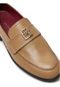 TOMMY HILFIGER - Tommy Hilfiger Lordsy Th Leather Classic Loafer FW0FW07961 Khaki. Kolor: brązowy. Materiał: skóra