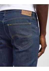 Lee - MESKIE SPODNIE MATERIAŁOWE LEE DAREN ZIP FLY RIVET NAVY 112373981. Materiał: materiał #4