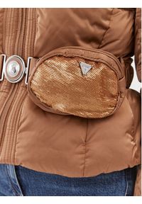 Guess Kurtka zimowa Lucia W3BL19 WEX12 Brązowy Regular Fit. Kolor: brązowy. Materiał: syntetyk. Sezon: zima