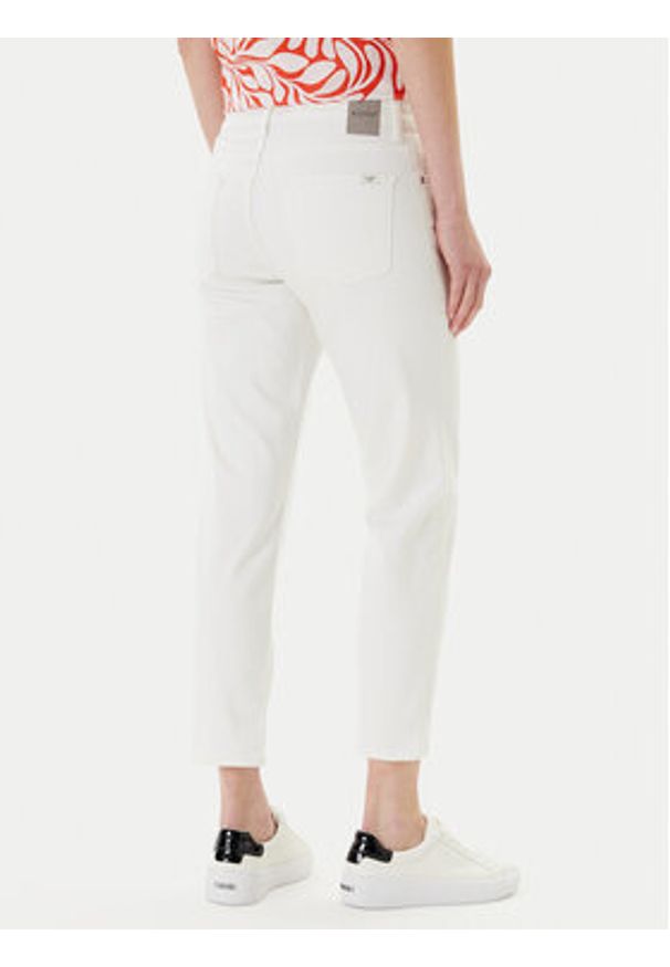 Mustang Jeansy Crosby 1016544 Biały Slim Fit. Kolor: biały