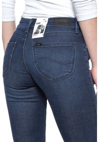Lee - SPODNIE DAMSKIE LEE SCARLETT POLISHED INDIGO L526RKKD 112111857 #8