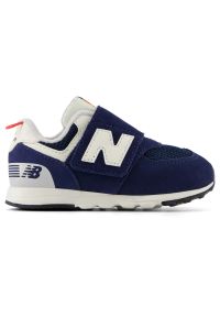 Buty niemowlęce New Balance NW574VPN – granatowe. Okazja: na co dzień. Zapięcie: rzepy. Kolor: niebieski. Materiał: skóra, guma. Szerokość cholewki: normalna. Model: New Balance 574. Sport: turystyka piesza