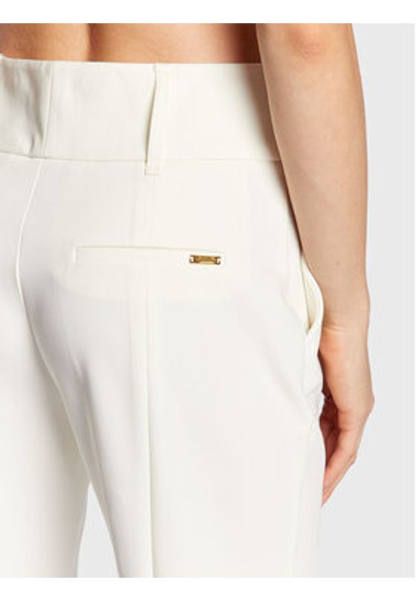 Marciano Guess Spodnie materiałowe 1BGB11 9653Z Biały Slim Fit. Kolor: biały. Materiał: syntetyk