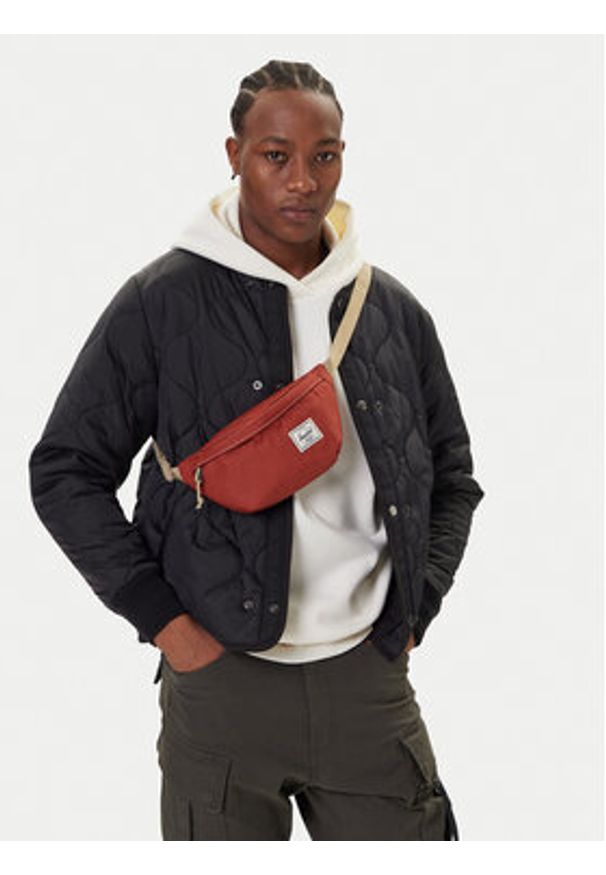 Herschel Saszetka nerka Classic™ Hip Pack 11549-06284 Czerwony. Kolor: czerwony. Materiał: materiał