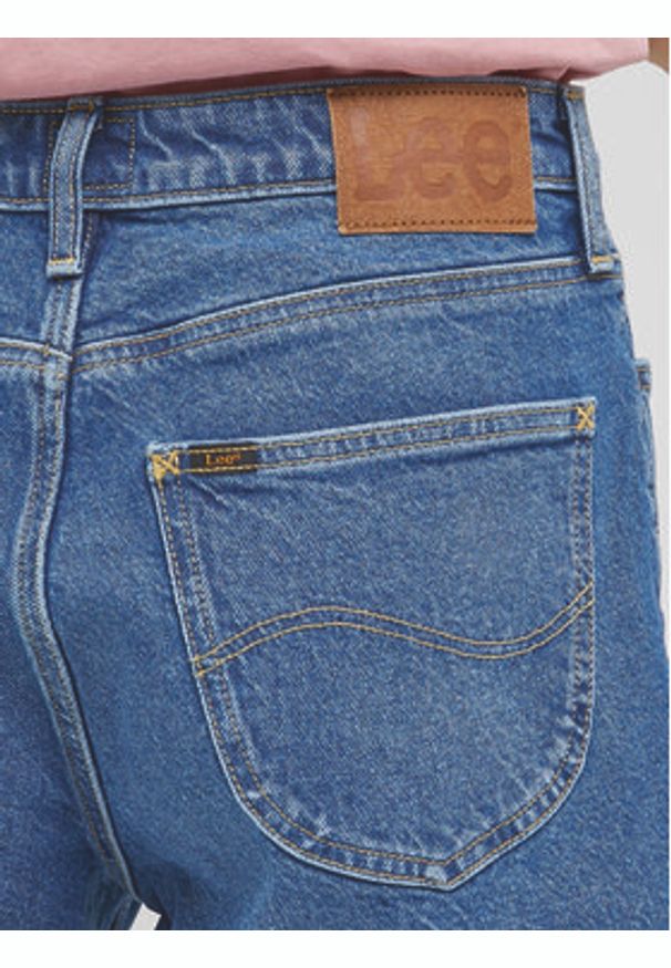 Lee Szorty jeansowe Carol L37CHGB32 112330589 Niebieski Regular Fit. Kolor: niebieski. Materiał: bawełna, lyocell, jeans