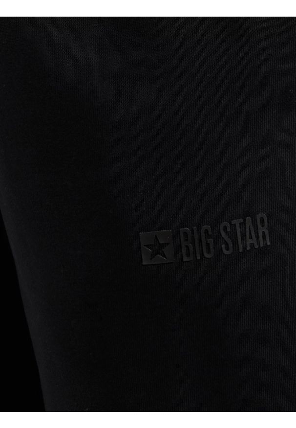 Big-Star - Spodnie damskie dresowe czarne Kathy 906. Kolor: czarny. Materiał: dresówka. Wzór: nadruk