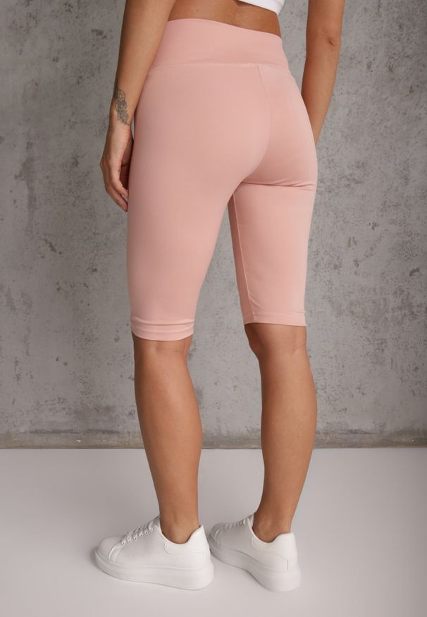 Renee - Różowe Szorty Bikery High Waist z Wyszczuplającym Pasem Briarrose. Okazja: na co dzień. Stan: podwyższony. Kolor: różowy. Materiał: len. Styl: sportowy, casual