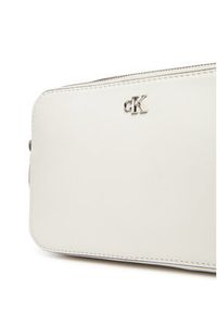 Calvin Klein Torebka Ck Camera Bag LV04F3173G Biały. Kolor: biały. Materiał: skórzane