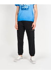 Pepe Jeans Spodnie "Landan" | PM211430 | Landan | Mężczyzna | Czarny. Okazja: na co dzień. Kolor: czarny. Materiał: bawełna, poliester, elastan. Wzór: nadruk. Styl: casual #3