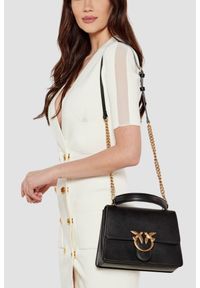 Pinko - PINKO Czarna kopertówka Love One Top Handle Mini Light. Kolor: czarny. Styl: casual, klasyczny, elegancki #2