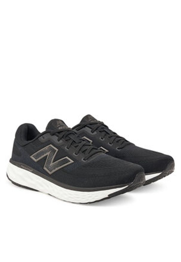 New Balance Buty do biegania Evoz MEVOZLK4 Czarny. Kolor: czarny. Materiał: materiał