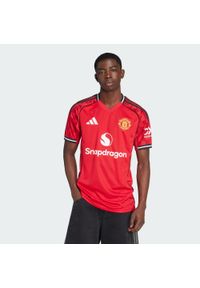 Adidas - Koszulka Domowa Manchesteru United 2025/26. Kolor: czerwony. Sport: piłka nożna