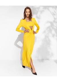 SIMONA CORSELLINI - Żółta sukienka z rozcięciem. Kolor: żółty. Materiał: wiskoza. Długość rękawa: długi rękaw. Typ sukienki: dopasowane. Styl: glamour. Długość: maxi #1