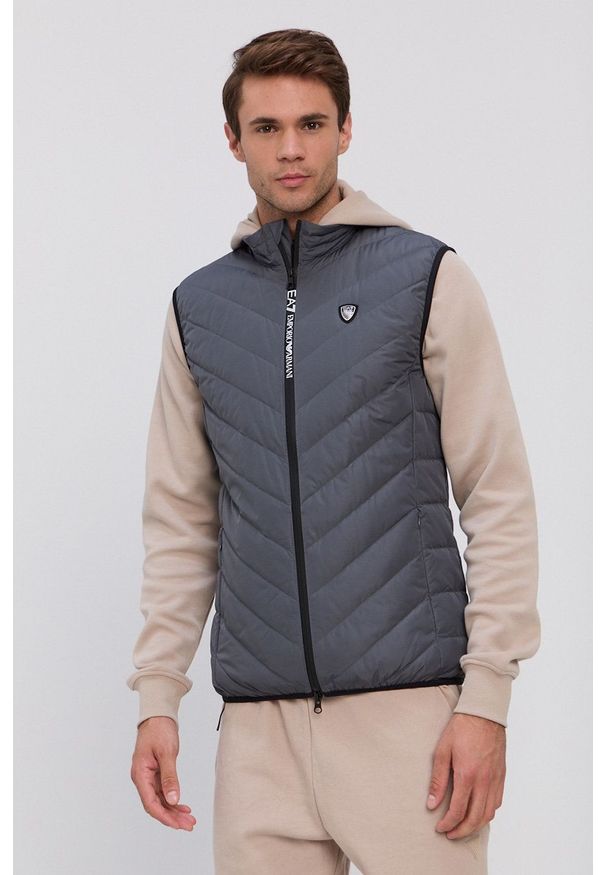 EA7 Emporio Armani - Bezrękawnik puchowy. Okazja: na co dzień. Kolor: szary. Materiał: puch. Długość rękawa: bez rękawów. Wzór: gładki. Styl: casual