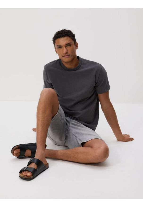 Reserved - T-shirt comfort fit - ciemnoszary. Kolor: szary. Materiał: dzianina, bawełna