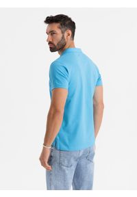 Ombre Clothing - Koszulka polo z bawełnianej dzianiny pique – jasnoniebieska V3 - Rozmiar: M. Okazja: na co dzień. Typ kołnierza: polo. Kolor: niebieski. Materiał: bawełna, dzianina. Długość rękawa: krótki rękaw. Długość: krótkie. Wzór: haft. Styl: casual, elegancki #4