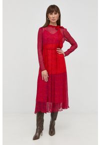 TwinSet - Twinset sukienka kolor czerwony maxi rozkloszowana. Typ kołnierza: kołnierzyk stójkowy. Kolor: czerwony. Materiał: tkanina. Długość rękawa: długi rękaw. Typ sukienki: rozkloszowane. Długość: maxi #4