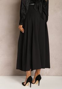 Renee - Czarna Rozkloszowana Spódnica Maxi z Paskiem na Klamrę Sadalin. Kolor: czarny #5