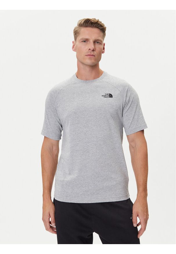 The North Face T-Shirt NF0A87NU Szary Regular Fit. Kolor: szary. Materiał: bawełna