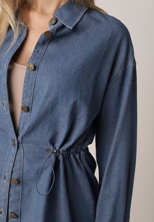 Born2be - Niebieska Bawełniana Koszula ze Ściagaczami w Pasie Lennada. Okazja: na spotkanie biznesowe, do pracy. Kolor: niebieski. Materiał: bawełna. Styl: biznesowy