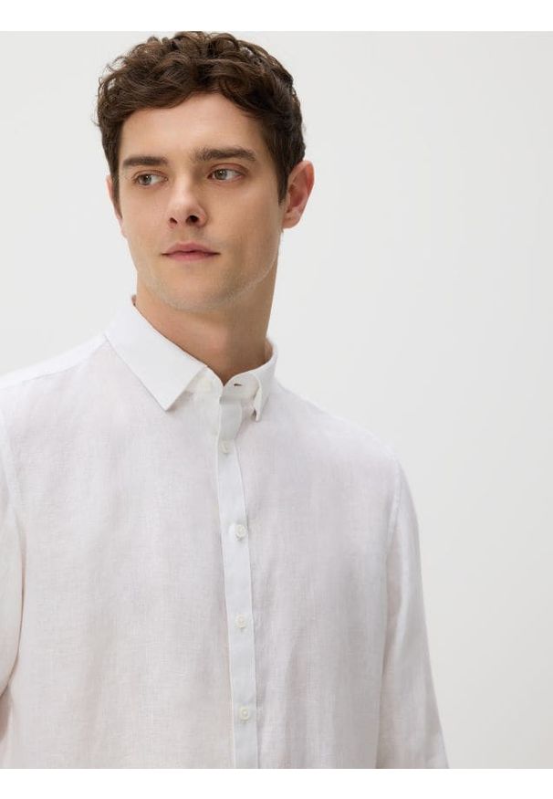 Reserved - Lniana koszula regular fit - biały. Kolor: biały. Materiał: len