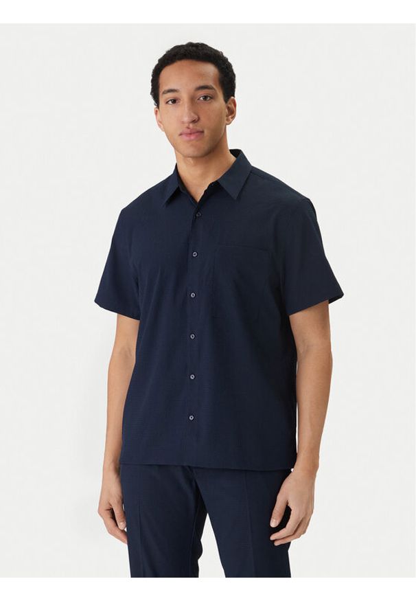 Calvin Klein Koszula LV04LF109G Granatowy Classic Fit. Kolor: niebieski. Materiał: syntetyk